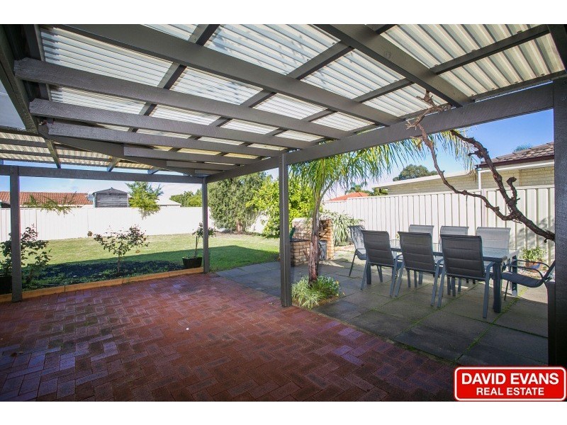 11 Aristos Way, Marangaroo WA 6064