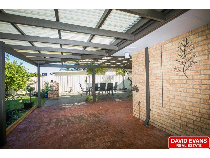 11 Aristos Way, Marangaroo WA 6064