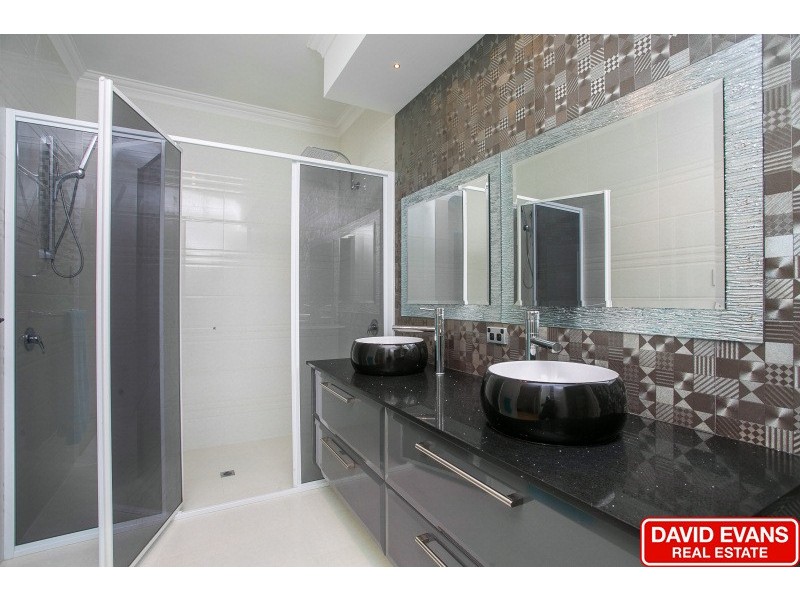 3 Westbury Lane, Madeley WA 6065