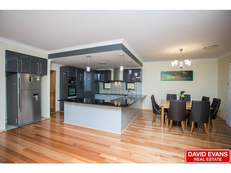 3 Westbury Lane, Madeley WA 6065
