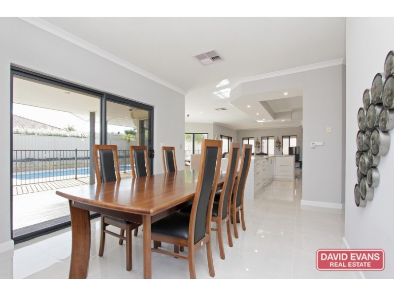 37 Busch Parkway, Pearsall WA 6065