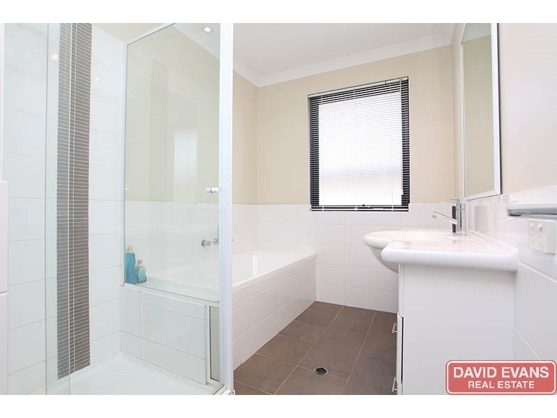 54 Denver Avenue, Madeley WA 6065