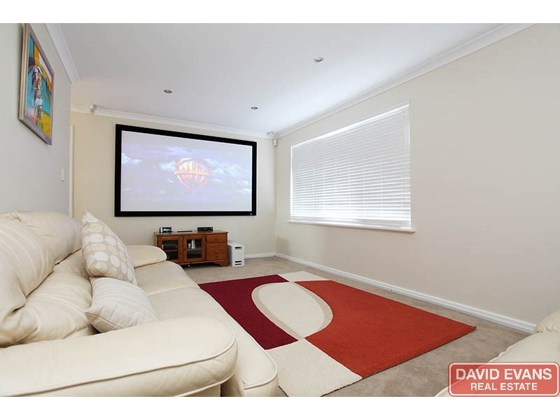 54 Denver Avenue, Madeley WA 6065