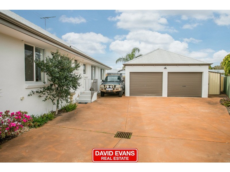 8 Cradle Close, Alexander Heights WA 6064
