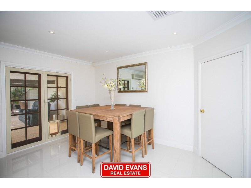 8 Cradle Close, Alexander Heights WA 6064