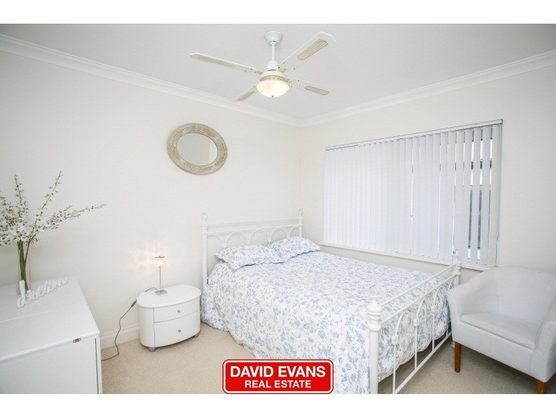 8 Cradle Close, Alexander Heights WA 6064