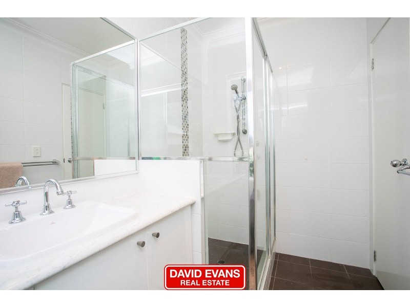 8 Cradle Close, Alexander Heights WA 6064