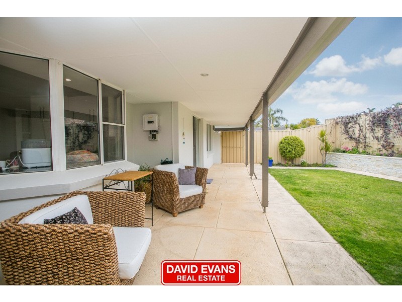 8 Cradle Close, Alexander Heights WA 6064