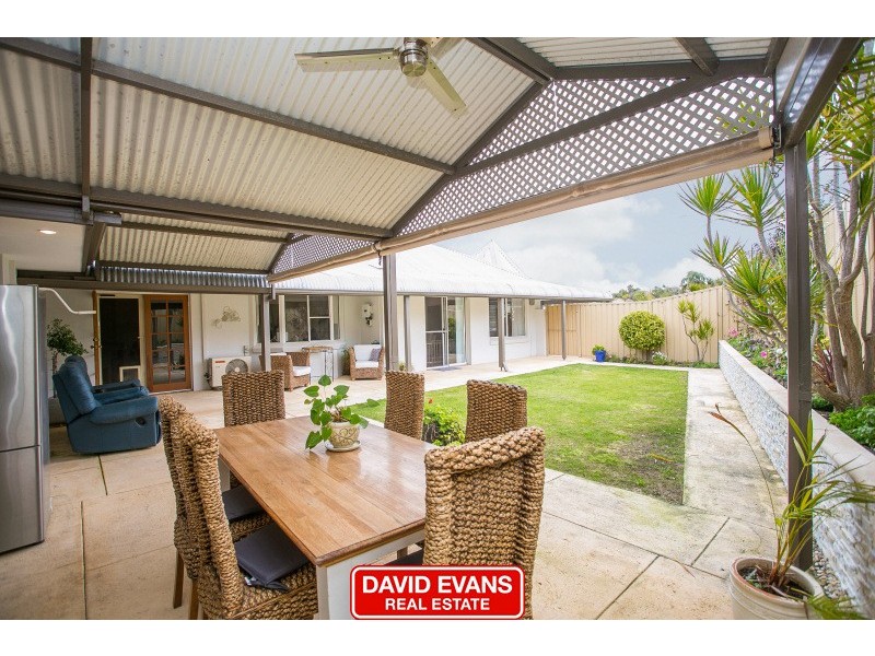 8 Cradle Close, Alexander Heights WA 6064