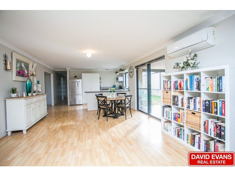 54 Harden Park Trail, Carramar WA 6031