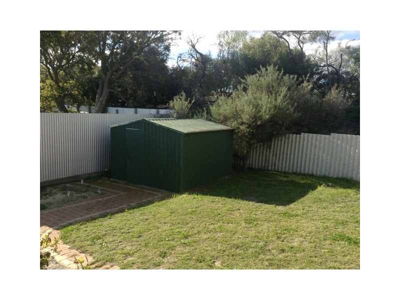 15b McWhae Road, Hillarys WA 6025