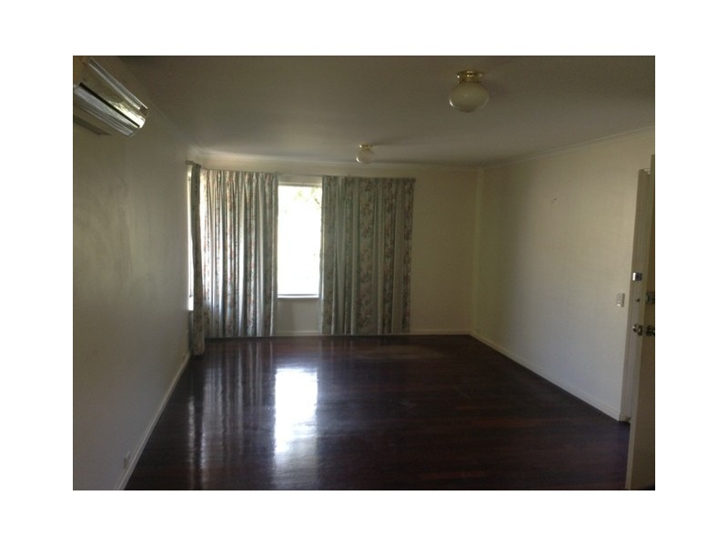 15b McWhae Road, Hillarys WA 6025