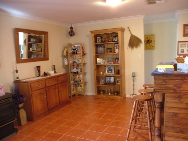 16 Ollera Mndr, Carramar WA 6031