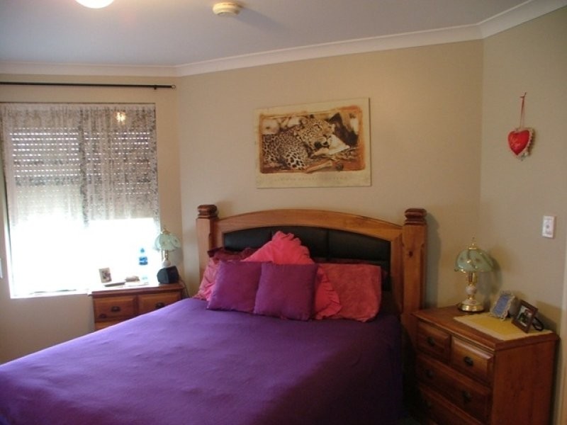 16 Ollera Mndr, Carramar WA 6031