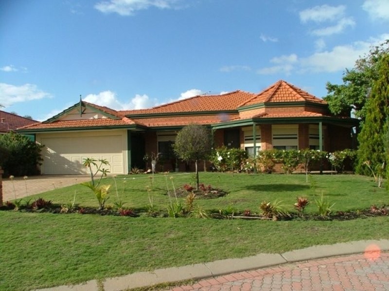 16 Ollera Mndr, Carramar WA 6031