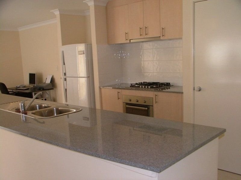 39 Watkins Loop, Tapping WA 6065