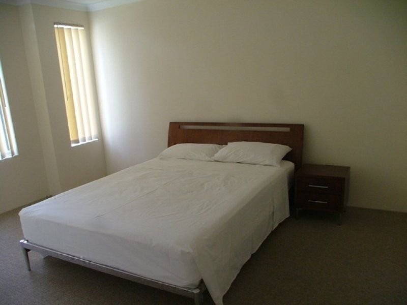 39 Watkins Loop, Tapping WA 6065