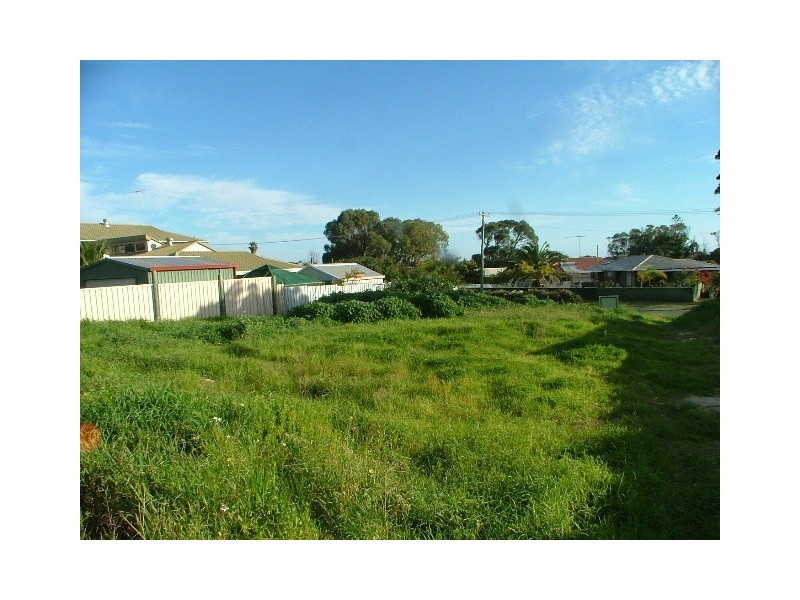 15 Leichhardt Drive, Two Rocks WA 6037