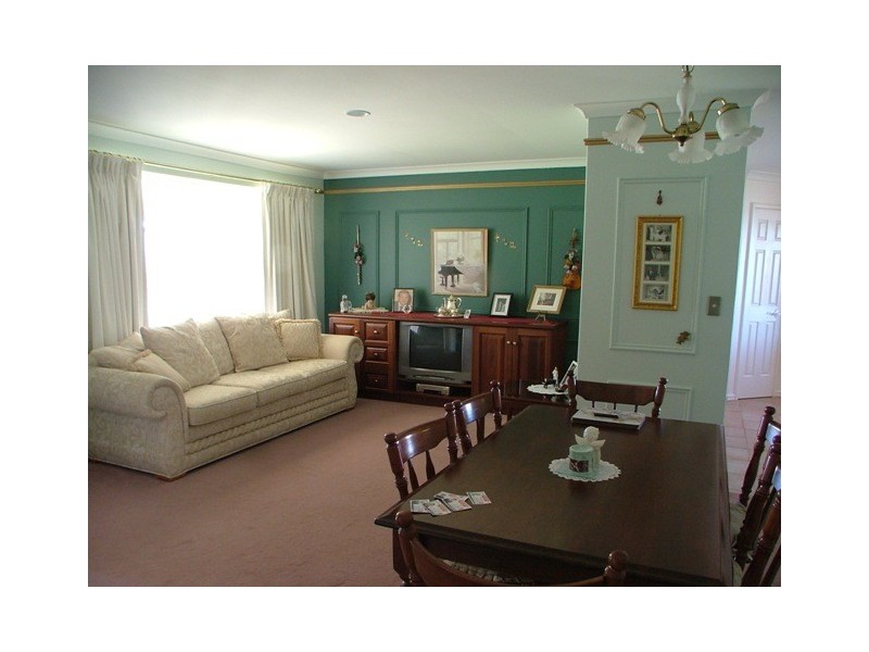 9 Canterbury Circle, Currambine WA 6028