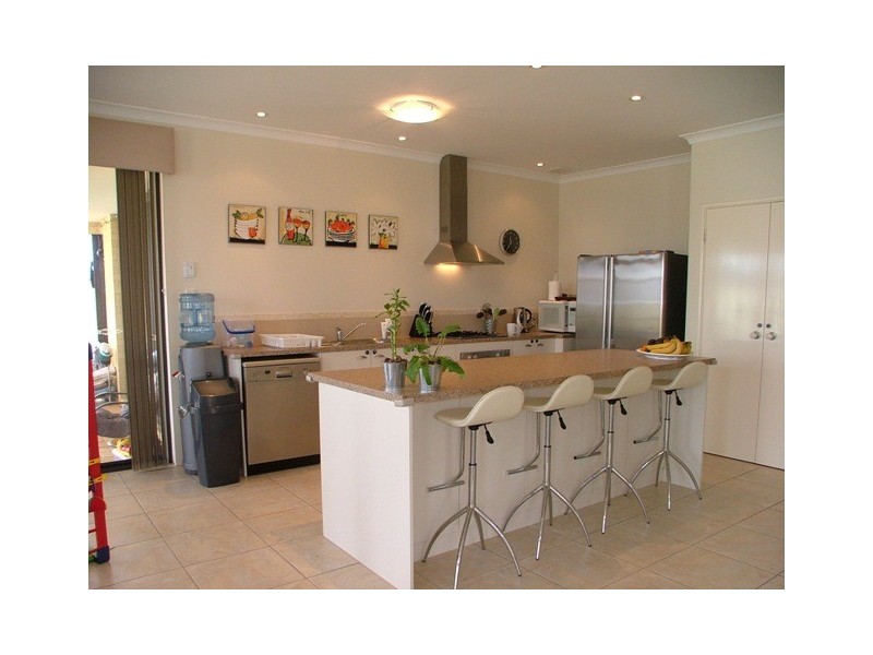 12 Enfield Turn, Carramar WA 6031