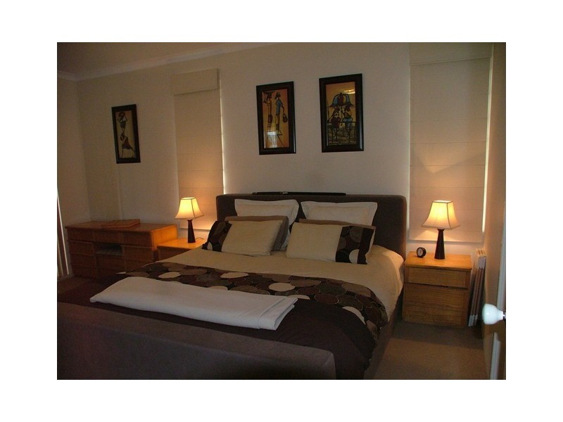 12 Enfield Turn, Carramar WA 6031