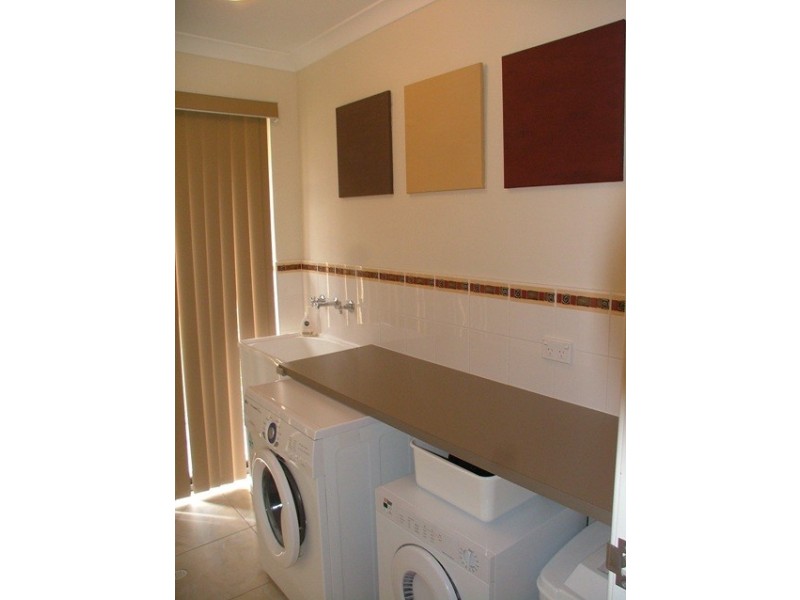 12 Enfield Turn, Carramar WA 6031