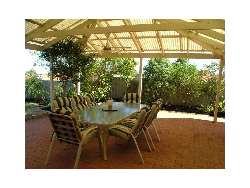 9 Bay Meadows Hts, Connolly WA 6027