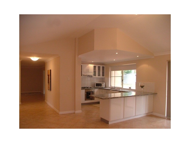 4 Arnisdale Road, Duncraig WA 6023