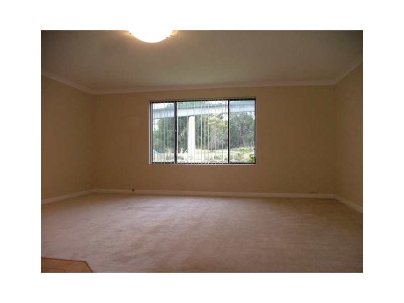 4 Arnisdale Road, Duncraig WA 6023