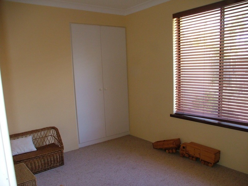 5 Carson Pl, Heathridge WA 6027