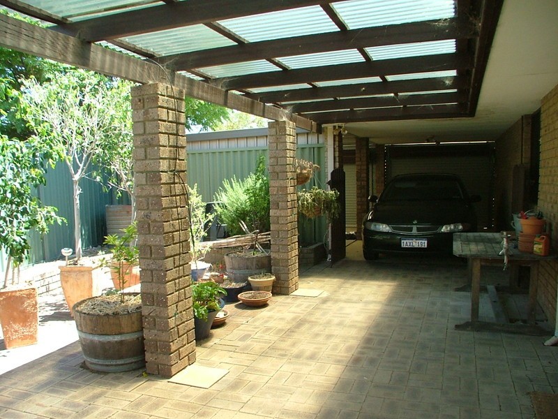 5 Carson Pl, Heathridge WA 6027