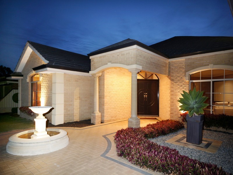 4 Mirror Place, Ocean Reef WA 6027