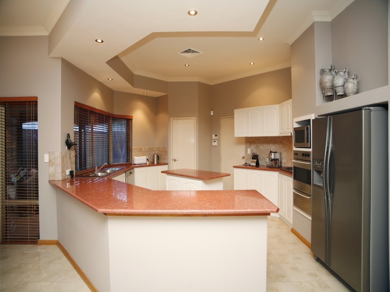 4 Mirror Place, Ocean Reef WA 6027