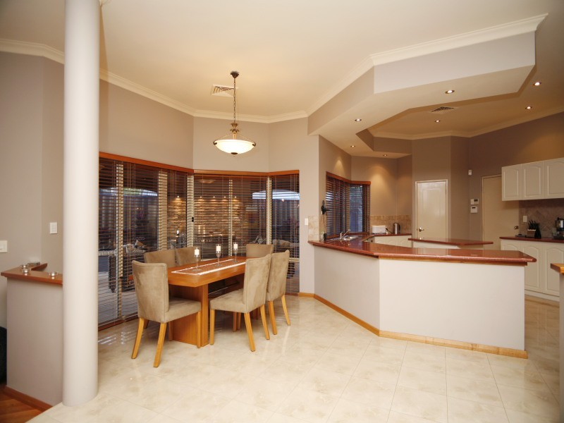 4 Mirror Place, Ocean Reef WA 6027