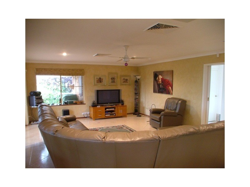 3 Prestwick Mews, Connolly WA 6027