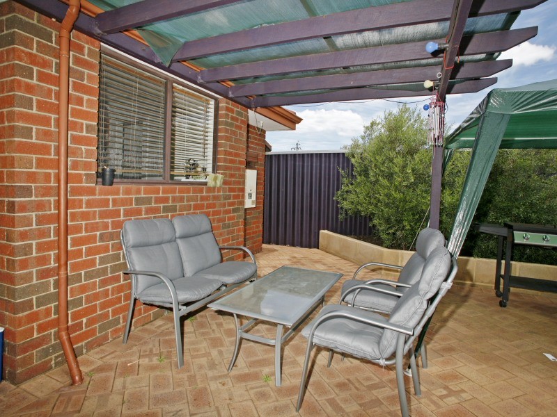 6 Richards Crescent, Craigie WA 6025