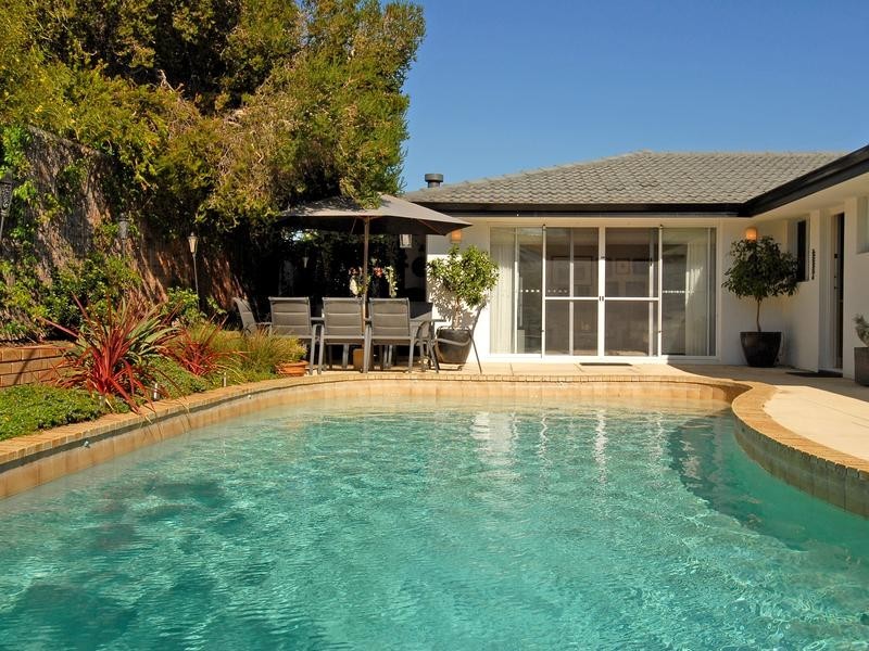 4 Bulla Place, Hillarys WA 6025