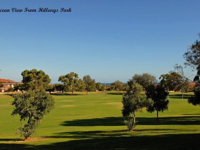 4 Bulla Place, Hillarys WA 6025