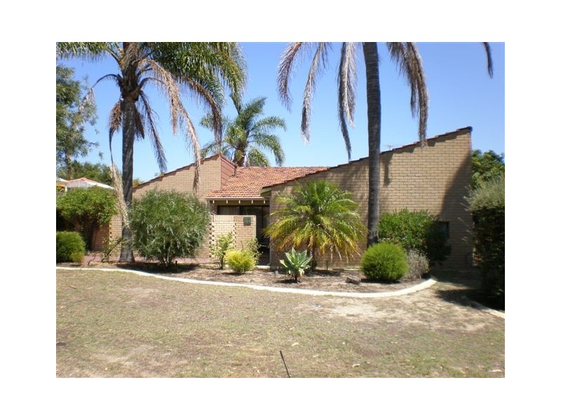 17 Castlefern Way, Duncraig WA 6023