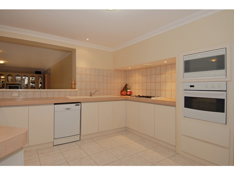 7 Cromer Grove, Kallaroo WA 6025
