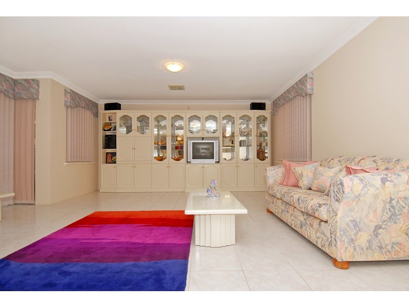 7 Cromer Grove, Kallaroo WA 6025