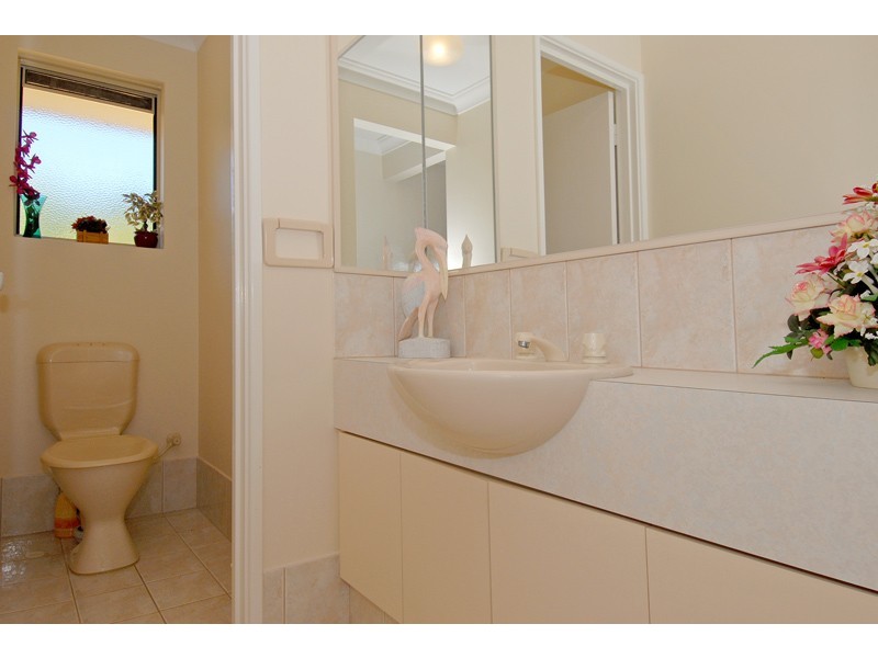 7 Cromer Grove, Kallaroo WA 6025