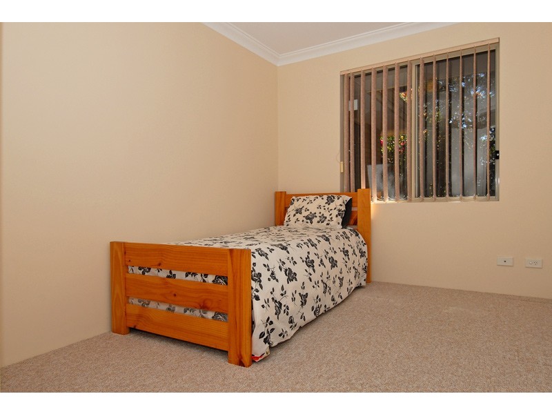 7 Cromer Grove, Kallaroo WA 6025