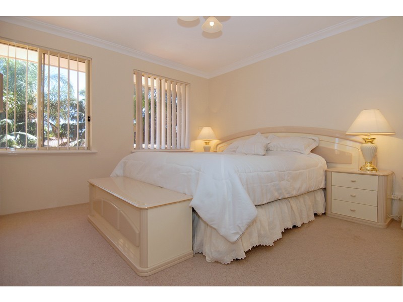 7 Cromer Grove, Kallaroo WA 6025
