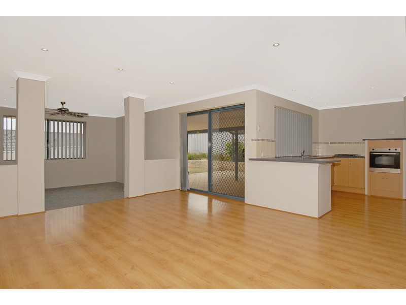 12 Mokutu Ct, Quinns Rocks WA 6030