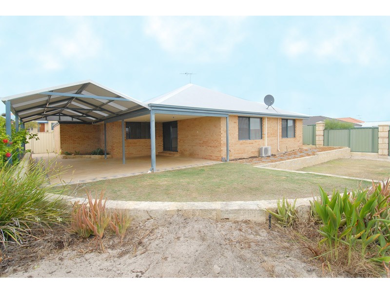 12 Mokutu Ct, Quinns Rocks WA 6030