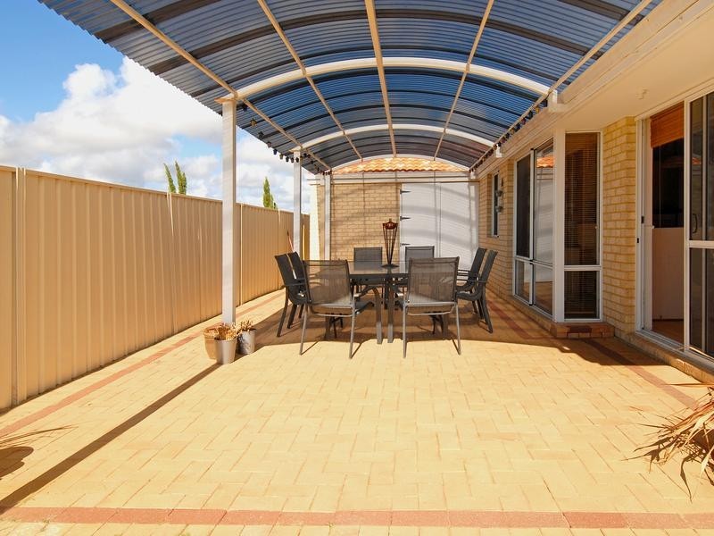 4 Annandale Circle, Kinross WA 6028