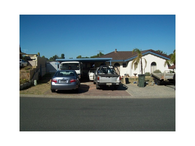 2 Tamma Court, Heathridge WA 6027