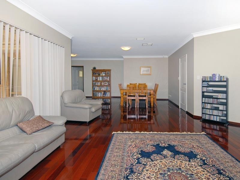 18 Castella Way, Mullaloo WA 6027