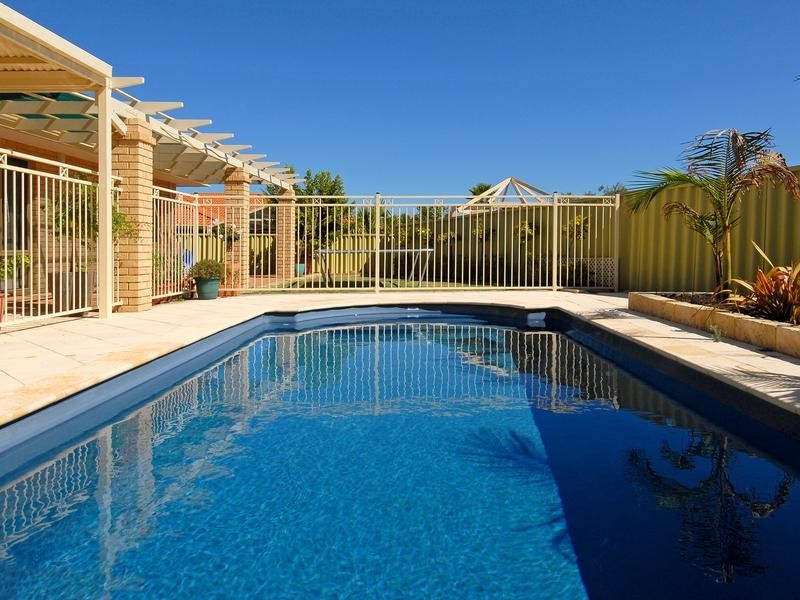 18 Castella Way, Mullaloo WA 6027